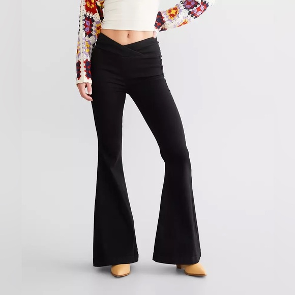 Free People Denim - Free People We The Free Venice Flare Stretch Pant Black Size 32